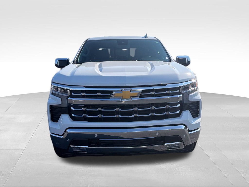 Used 2024 Chevrolet Silverado 1500 LTZ w/ LTZ Premium Package AWD/4WD image 8