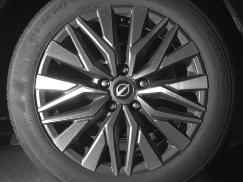 Used 2025 Nissan Altima 2.5 SV FWD image 15