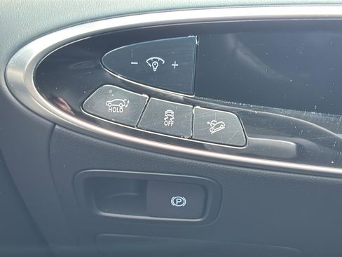 Certified 2026 Genesis GV70 2.5T AWD/4WD image 29