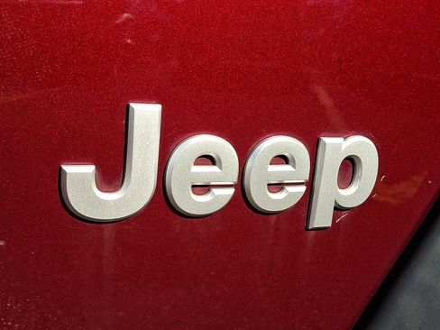 Used 2021 Jeep Wrangler Unlimited Sport image 29