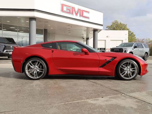 Used 2015 Chevrolet Corvette Stingray Coupe w/ 2LT Preferred Equipment Group image 7