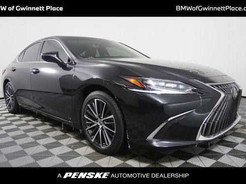 Used 2024 Lexus ES 300h F Sport image 1