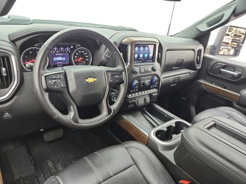 Used 2022 Chevrolet Silverado 3500 High Country w/ Safety Package II AWD/4WD image 14