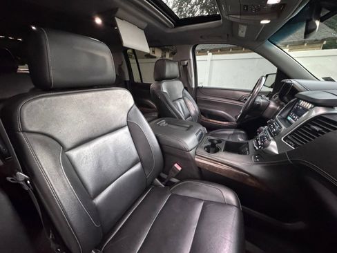 Used 2019 Chevrolet Suburban LT AWD/4WD image 44