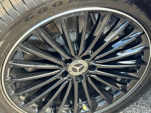 Used 2023 Mercedes-Benz GLC 300 image 12