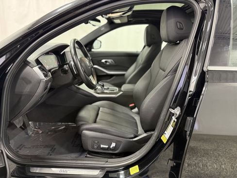 Used 2021 BMW 330i Sedan w/ Convenience Package RWD image 15