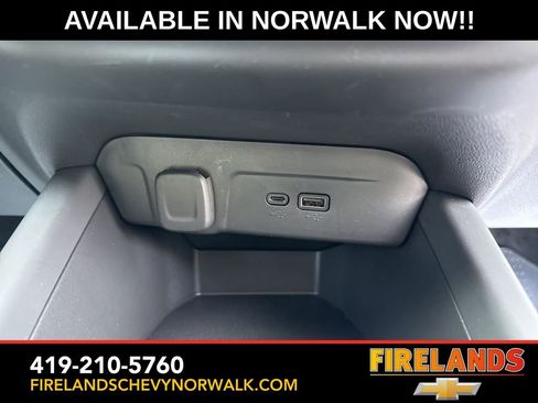 Certified 2024 Chevrolet Trax RS image 19