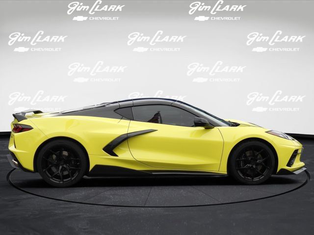 Used 2020 Chevrolet Corvette Stingray Preferred Cpe w/ 2LT Preferred Equipment Group RWD image 19