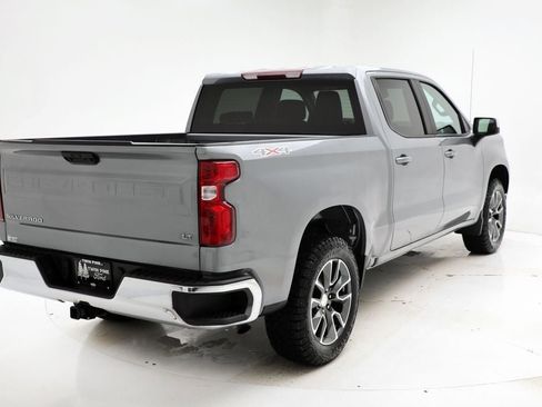 Used 2024 Chevrolet Silverado 1500 LT image 9