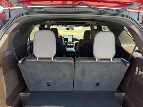 Used 2022 Ford Explorer King Ranch w/ Premium Technology Package AWD/4WD image 6