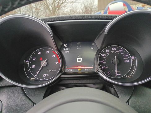 Used 2017 Alfa Romeo Giulia AWD image 15