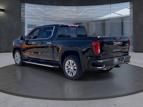 Certified 2025 GMC Sierra 1500 Denali RWD image 4
