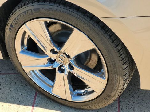 Used 2017 Lexus GS 200t F Sport image 7