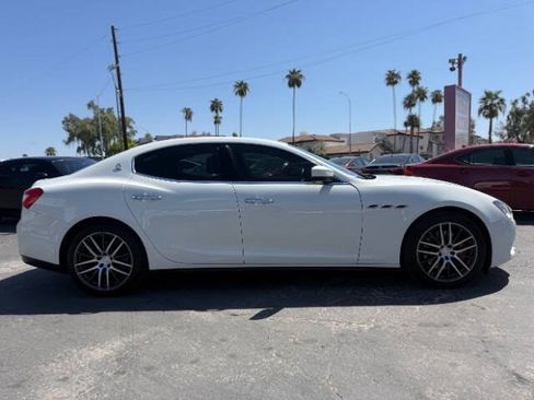 Used 2017 Maserati Ghibli RWD image 2
