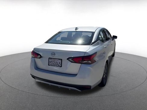 Used 2025 Nissan Versa SV image 15