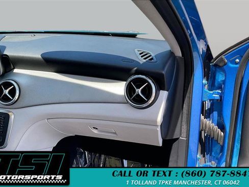 Used 2015 Mercedes-Benz GLA 250 4MATIC image 16