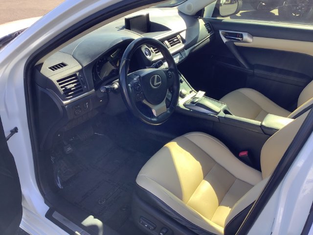 Used 2014 Lexus CT 200h FWD image 7