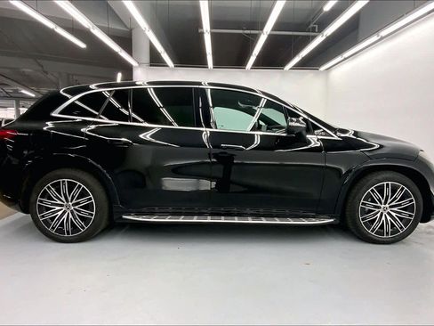 Used 2023 Mercedes-Benz EQS 450+ SUV image 5