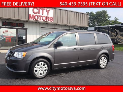Used 2019 Dodge Grand Caravan SE w/ UConnect Hands-Free Group FWD image 1