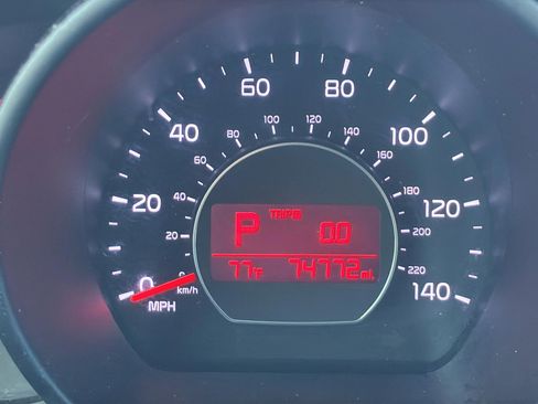 Used 2016 Kia Soul + w/ Designer's Package FWD image 20