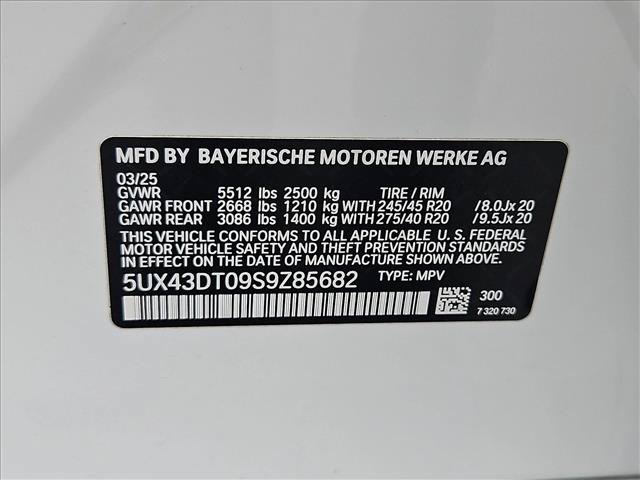 Used 2025 BMW X4 M40i AWD/4WD image 25