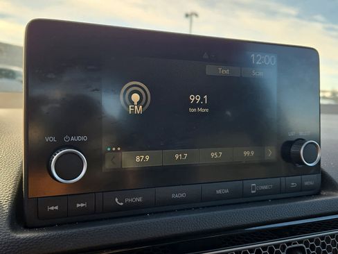 Used 2025 Honda Civic Sport image 18