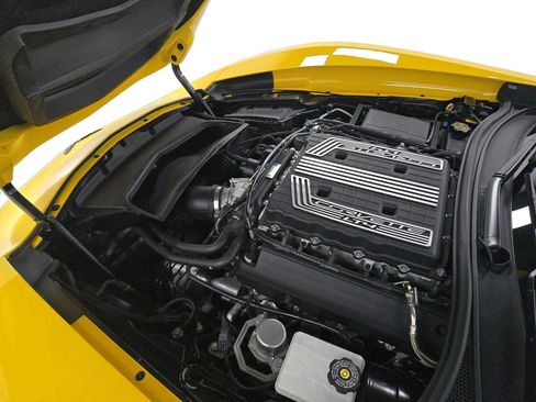 Used 2019 Chevrolet Corvette Z06 image 12