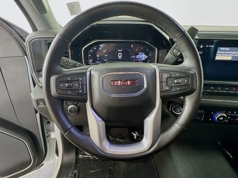 Used 2025 GMC Sierra 1500 SLT AWD/4WD image 12