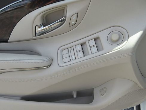 Certified 2014 Buick LaCrosse Leather FWD image 20