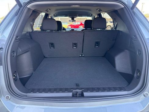 Used 2024 Chevrolet Equinox LT FWD image 25