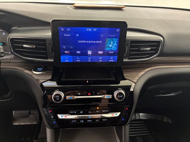 Used 2022 Ford Explorer Limited AWD/4WD image 26