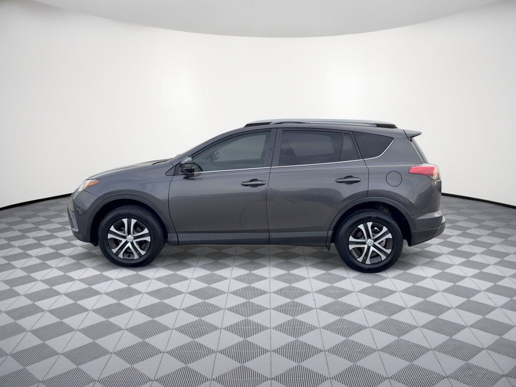 Used 2018 Toyota RAV4 LE w/ All Weather Liner Package FWD image 2