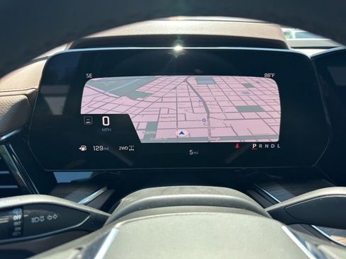 New 2025 Chevrolet Suburban High Country image 21