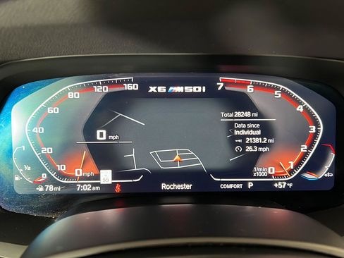 Used 2023 BMW X6 M50i w/ Climate Comfort Package AWD/4WD image 18