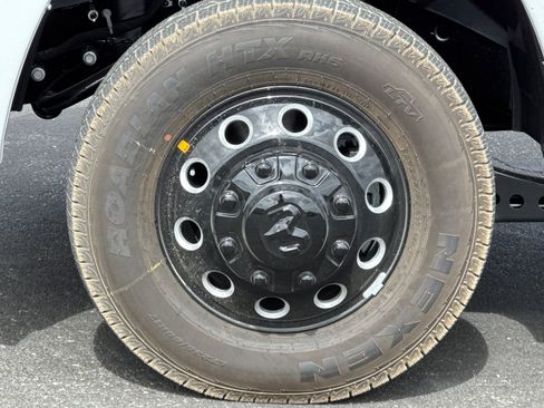 New 2027 RAM 3500 Big Horn AWD/4WD image 24