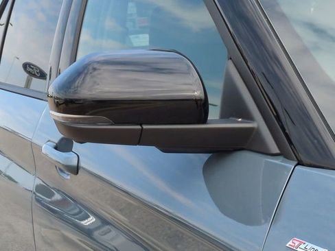 New 2026 Ford Explorer ST-Line RWD image 12