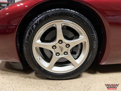 Used 2003 Chevrolet Corvette Convertible w/ Preferred Equipment Group1 image 33