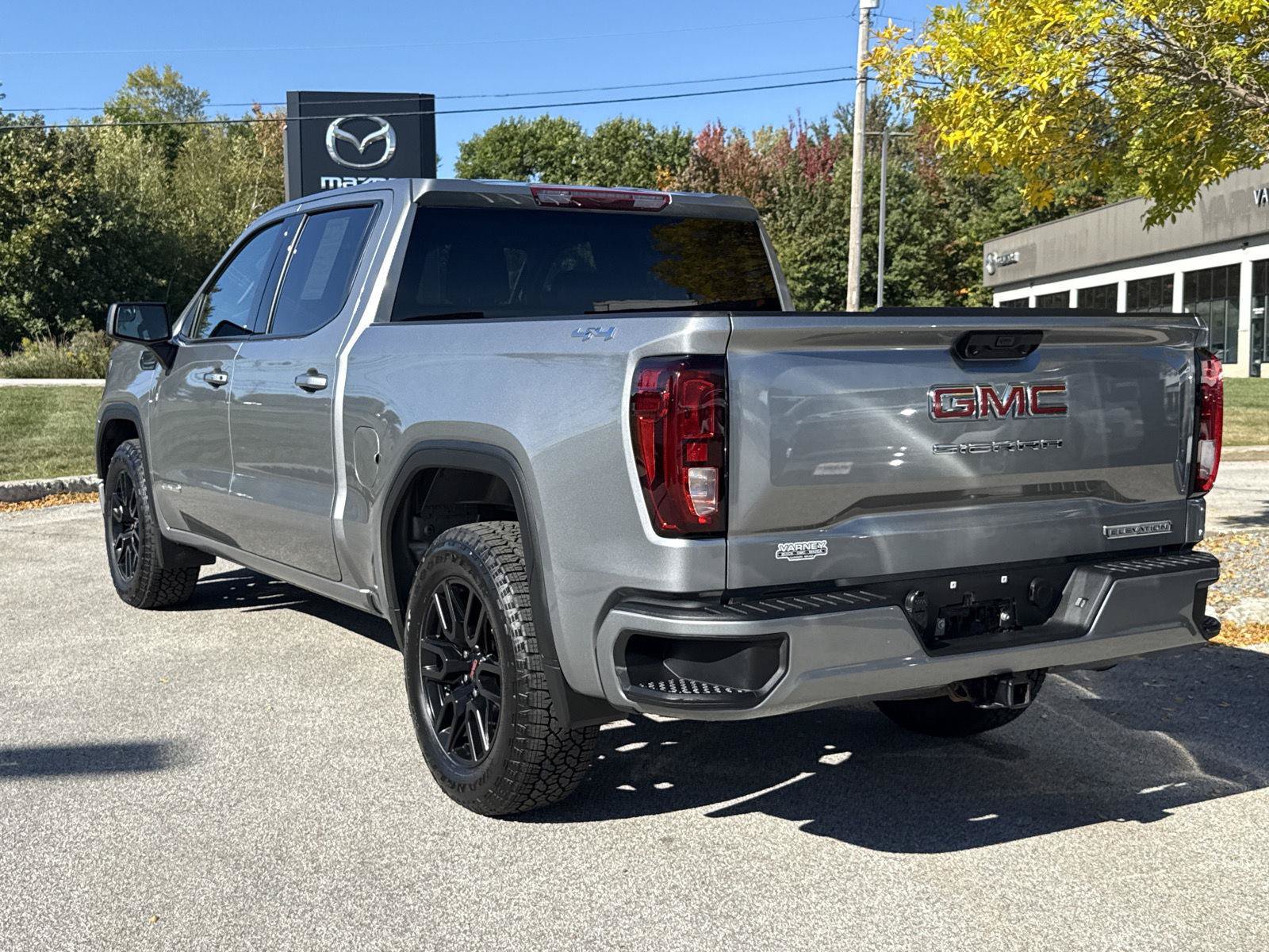 Used 2023 GMC Sierra 1500 Elevation AWD/4WD image 7