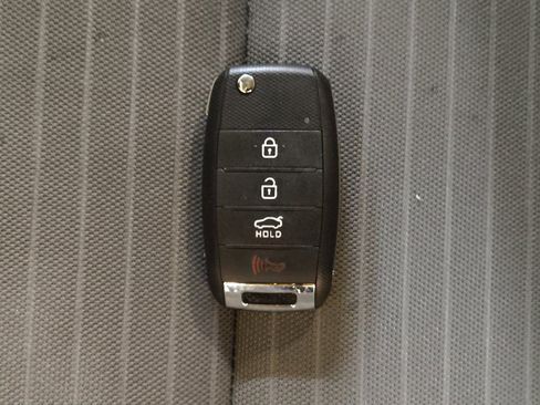 Used 2017 Kia Forte LX w/ LX Popular Package image 32