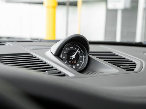 Certified 2024 Porsche 911 Carrera image 24