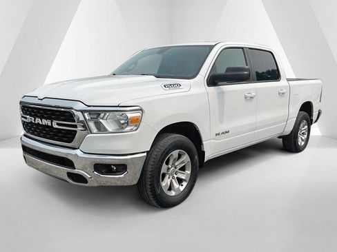 Used 2022 RAM 1500 Big Horn AWD/4WD image 3
