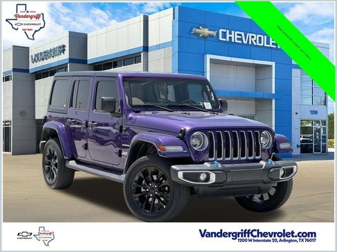 Used 2023 Jeep Wrangler Unlimited Sahara w/ Cold Weather Group AWD/4WD image 1