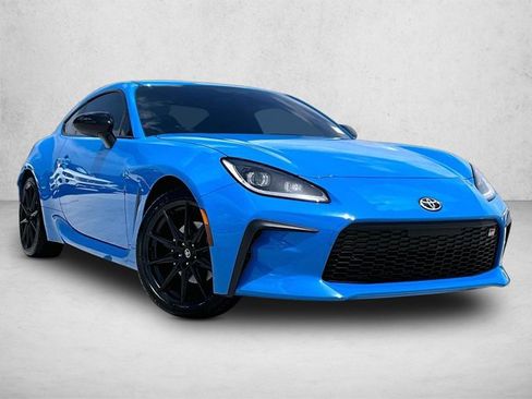 Used 2024 Toyota GR86 Premium RWD image 12