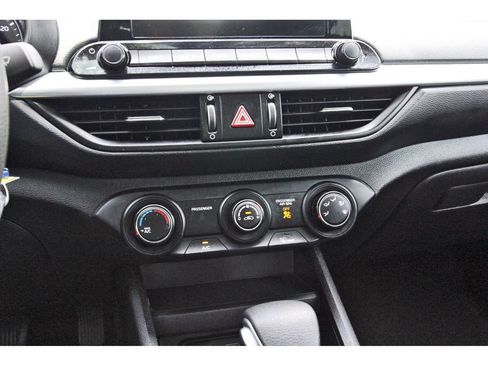 Used 2023 Kia Forte LX FWD image 28