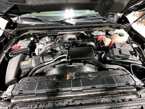 Used 2025 GMC Sierra 3500 Denali w/ Denali Reserve Package image 12