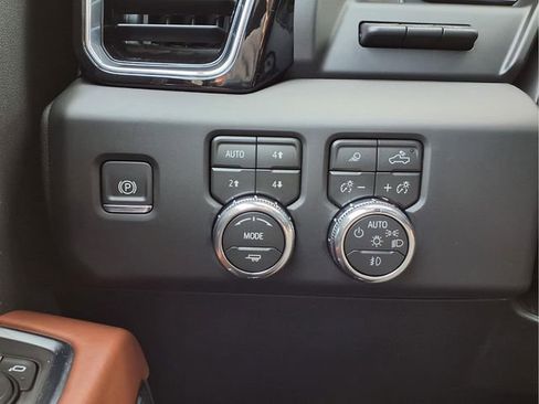 New 2026 GMC Sierra 1500 Denali Ultimate AWD/4WD image 11