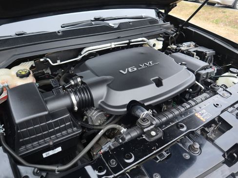 Used 2018 Chevrolet Colorado ZR2 w/ ZR2 Midnight Special Edition image 37