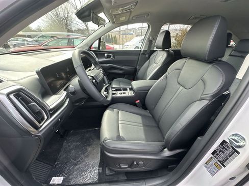 New 2026 Kia Sorento S image 3