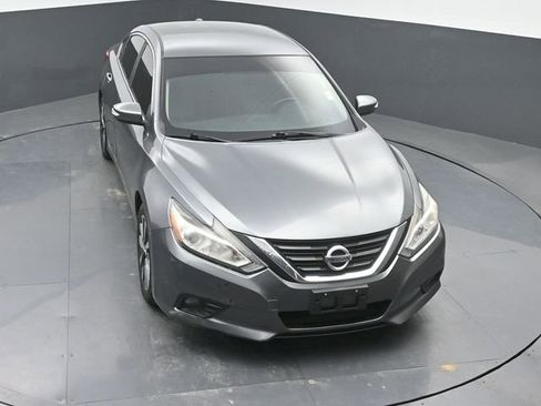 Used 2017 Nissan Altima 2.5 SL FWD image 35