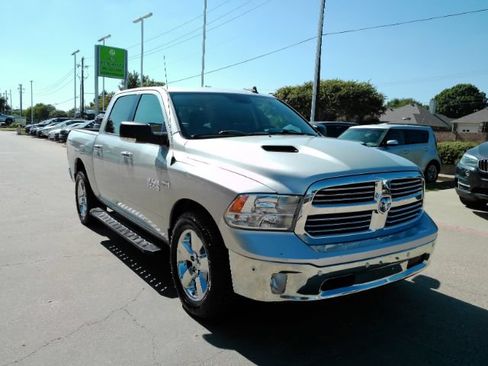 Used 2016 RAM 1500 Big Horn AWD/4WD image 4